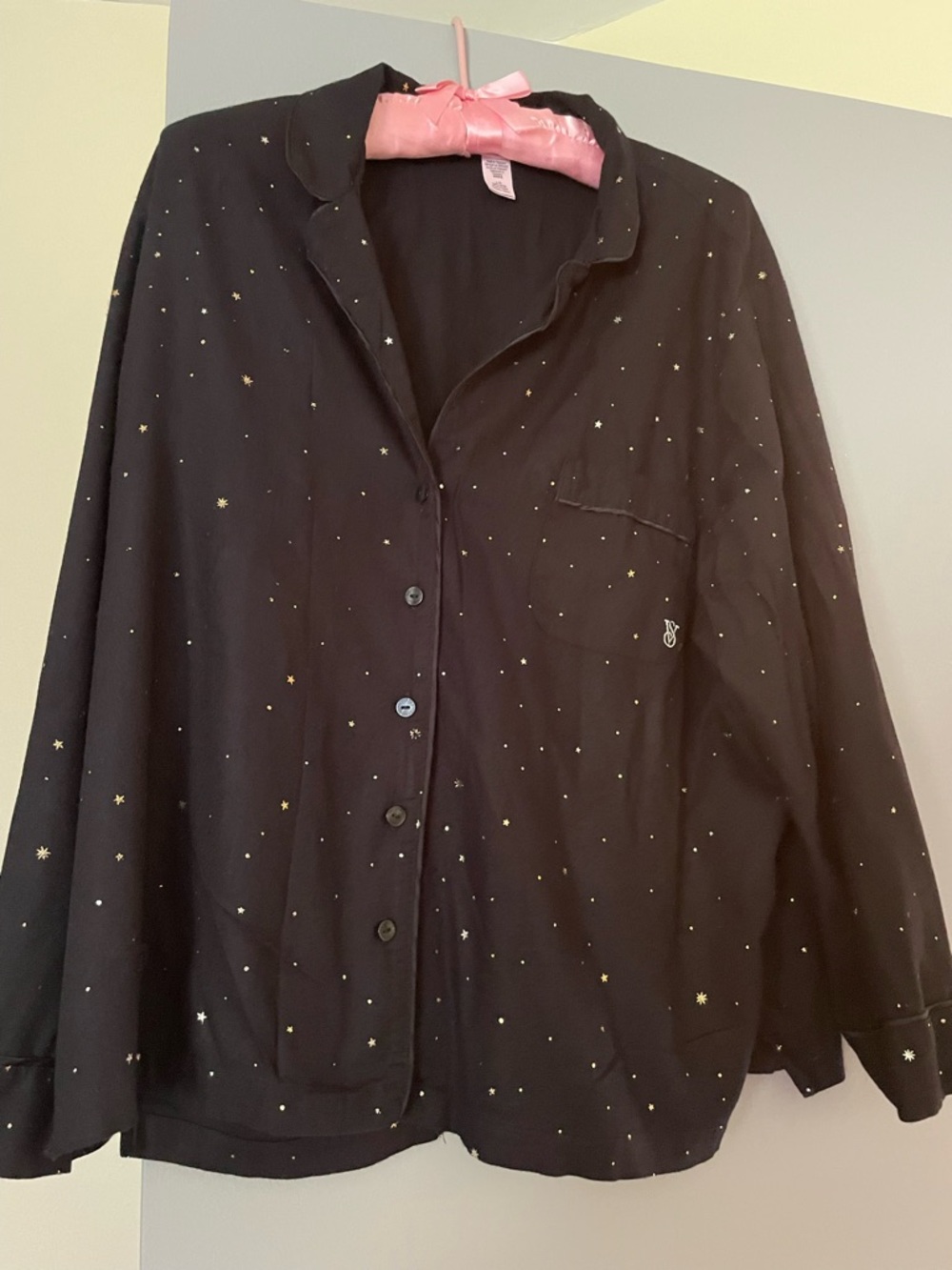 Victoria's Secret Black Pajama Set with Gold Star Accents - Picture 2 of 8